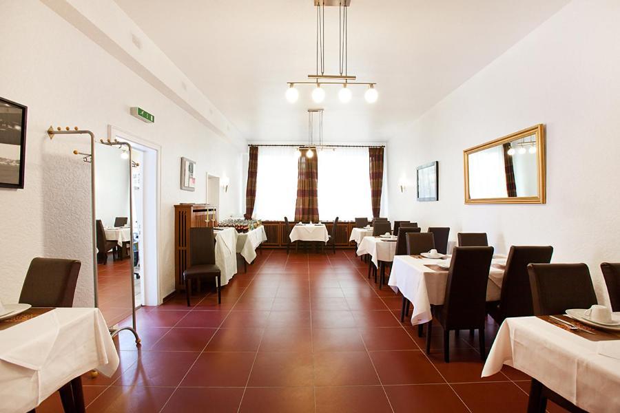 Hotel Jasmin Πφορτζχάιμ Εξωτερικό φωτογραφία